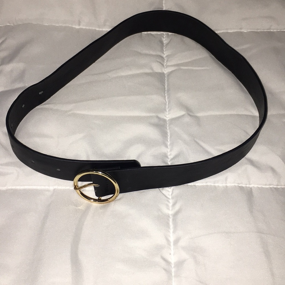 Gold circle belt from brandy melville!